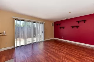 Photo #4: 221049295 Listing