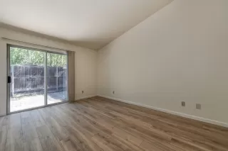 Photo #6: 221049390 Listing