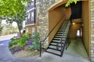 Photo #3: 221049458 Listing 