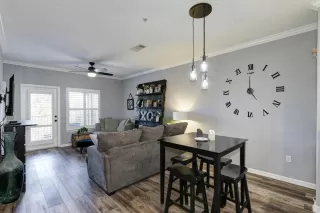 Photo #4: 221049458 Listing 