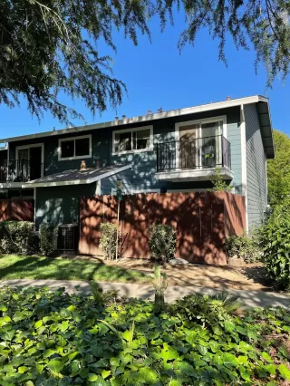 Photo #3: 221049907 Listing