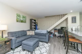 Photo #5: 221049966 Listing