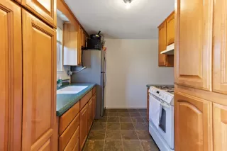 Photo #3: 221050507 Listing