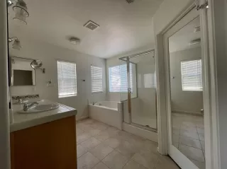 Photo #5: 221050993 Listing 