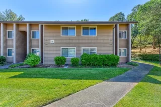 Photo #2: 221051683 Listing