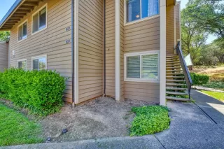 Photo #3: 221051683 Listing