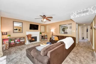 Photo #6: 221051683 Listing