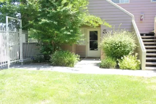 Photo #2: 221051768 Listing