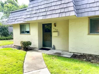 Photo #1: 221052197 Listing 