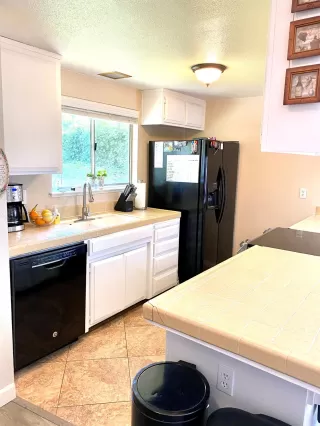 Photo #4: 221052197 Listing 