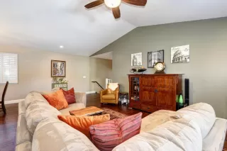 Photo #3: 221052425 Listing 