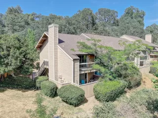 Photo #1: 221052461 Listing