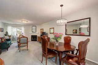 Photo #3: 221052829 Listing 