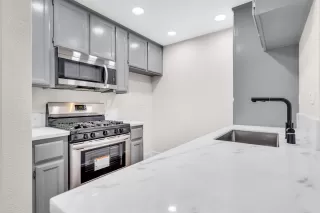 Photo #5: 221053115 Listing 