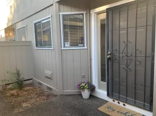 Photo #5: 221053218 Listing