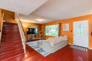 Photo #6: 221053235 Listing