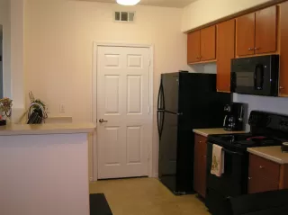 Photo #6: 221053451 Listing