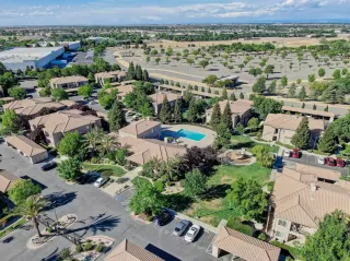 Photo #6: 221053587 Listing