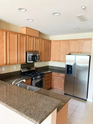 Photo #2: 221054008 Listing 