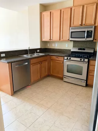 Photo #3: 221054008 Listing 