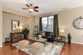 Photo #3: 221054597 Listing 