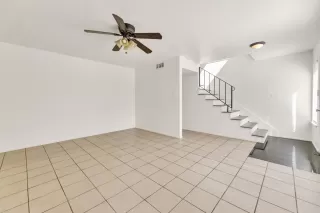 Photo #1: 221054868 Listing