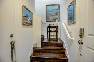 Photo #2: 221054891 Listing