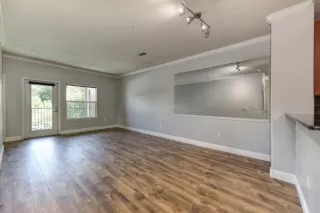 Photo #1: 221055100 Listing 