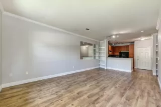 Photo #4: 221055100 Listing 