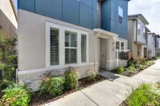 Photo #1: 221055413 Listing