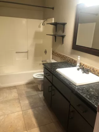 Photo #4: 221055541 Listing
