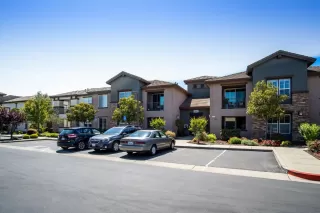 Photo #1: 221056160 Listing