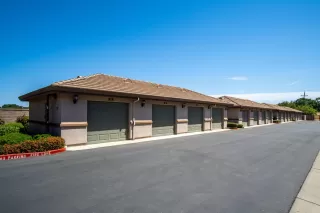 Photo #3: 221056160 Listing