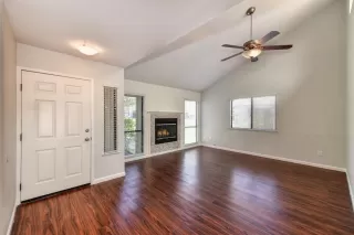 Photo #3: 221056887 Listing