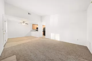 Photo #3: 221057498 Listing