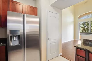 Photo #5: 221058577 Listing