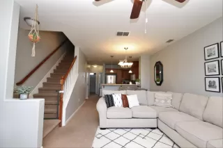 Photo #3: 221058795 Listing 
