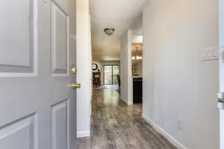 Photo #6: 221058801 Listing