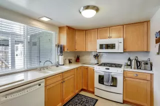 Photo #6: 221058816 Listing 