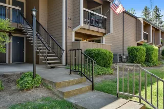 Photo #6: 221058898 Listing 