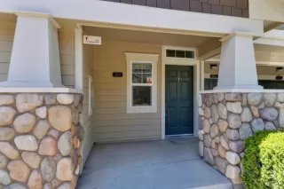 Photo #3: 221059537 Listing