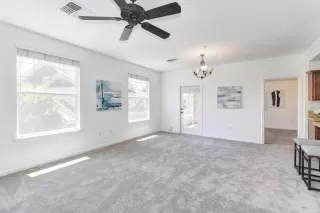 Photo #5: 221059537 Listing