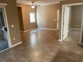 Photo #2: 221059543 Listing 