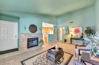 Photo #1: 221059856 Listing 