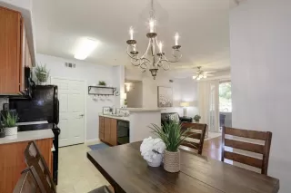 Photo #4: 221059954 Listing