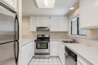 Photo #5: 221060531 Listing