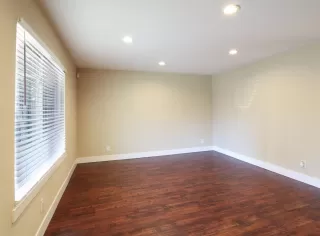 Photo #2: 221060963 Listing