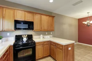 Photo #5: 221060974 Listing