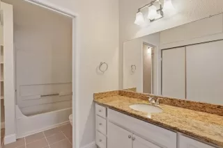 Photo #6: 221061158 Listing 