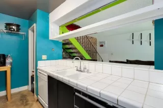 Photo #5: 221061599 Listing 